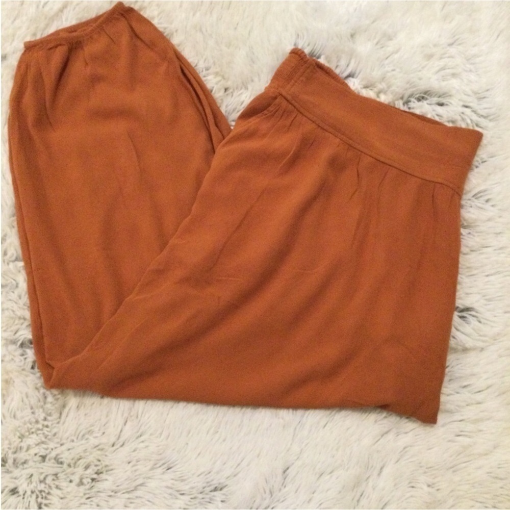 So Woman’s juniors 3X yoke front jogger pants with pockets and elastic h…